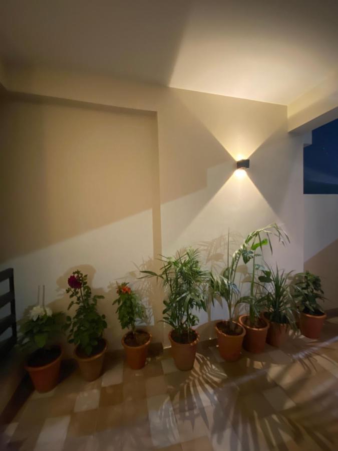 Continental Boutique House Panzió Iszlámábád Kültér fotó