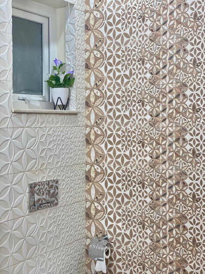 Continental Boutique House Panzió Iszlámábád Kültér fotó