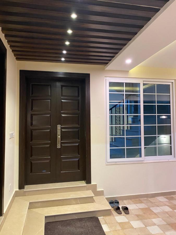 Continental Boutique House Panzió Iszlámábád Kültér fotó