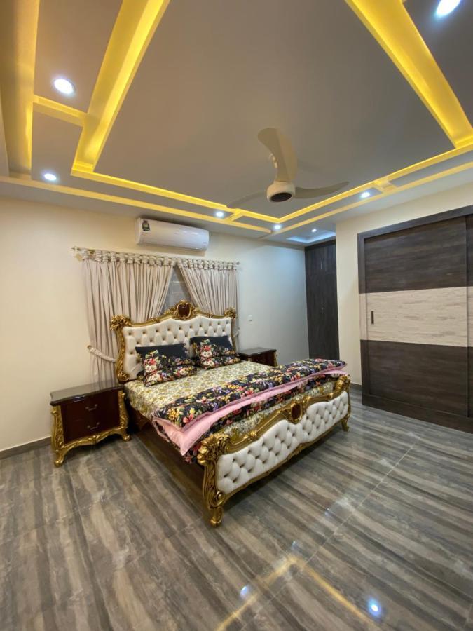 Continental Boutique House Panzió Iszlámábád Kültér fotó