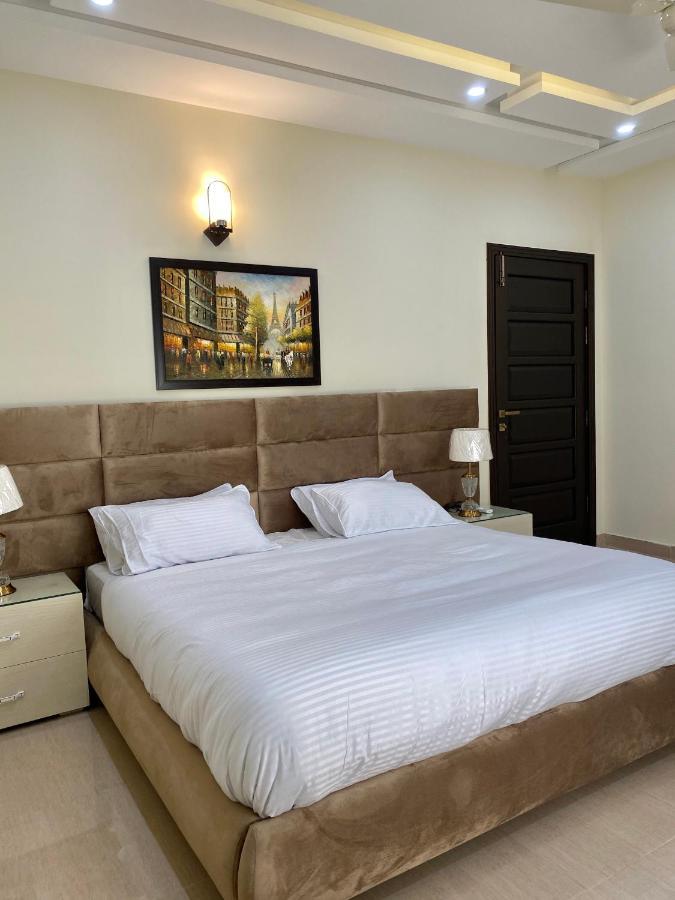 Continental Boutique House Panzió Iszlámábád Kültér fotó