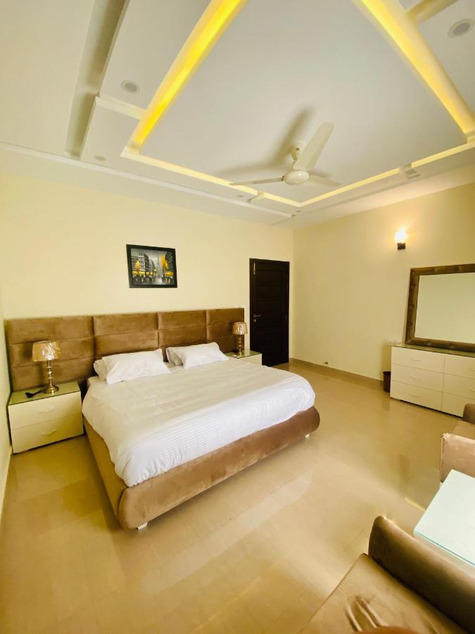 Continental Boutique House Panzió Iszlámábád Kültér fotó
