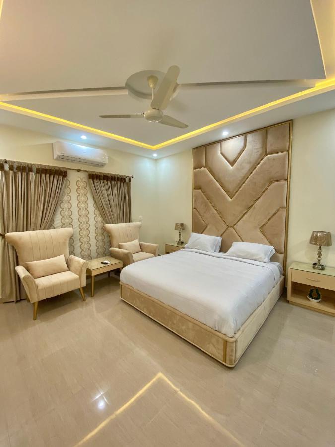Continental Boutique House Panzió Iszlámábád Kültér fotó