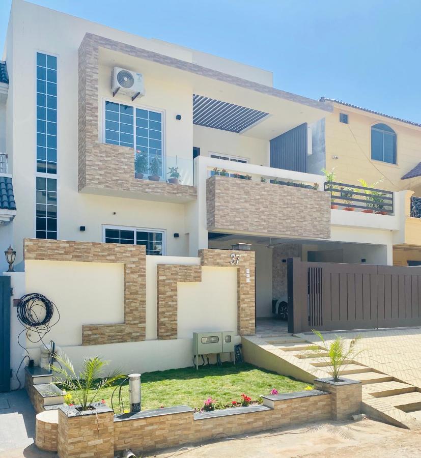 Continental Boutique House Panzió Iszlámábád Kültér fotó